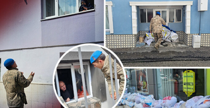 Tüm ilçede teyakkuza geçildi! Sel sonrası mahalleler tahliye edildi, kum torbaları ile bariyer oluşturuldu