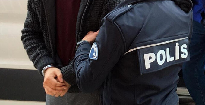 Antalya’da operasyon: 34 kilogram uyuşturucu madde ele geçirildi, 2 şüpheli gözaltında