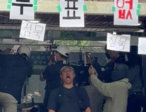 Güney Kore’de oy pusulası yetersizliği nedeniyle başlayan protestolar 11. gününde sürüyor