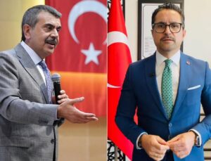 Herkes Bakan Tekin’i etiketliyor! Proje okulunun müdürü zehir zemberek sözlerle istifa etti