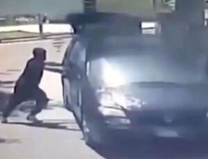 İtalya’da tarım mafyası 4 göçmen işçiyi diri diri yaktı