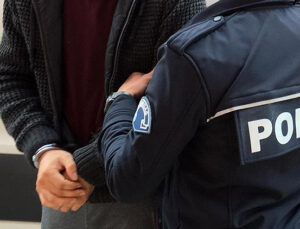 Kendilerini polis ve savcı olarak tanıtan şüpheliler yakalandı