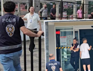 LGS heyecanı başladı! Sınava dakikalar kala yanlış anlaşılma büyük gerginliğe yol açtı: ‘Nasıl kapıyı açmazsınız?’