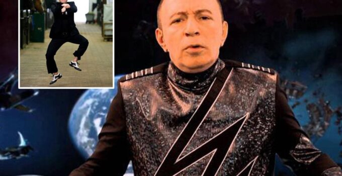 Mustafa Topaloğlu’ndan ‘Gangnam Style’a karşı yeni şarkı: Bambam Star