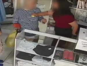 Pantolon paçasını yaptırdı, tartıştığı terzinin kızını dövdü