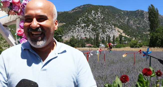 Termometreler 40 dereceyi gösterdi: Adana sıcağında böyle serinliyorlar! ‘İnsan sıcağı unutuyor’