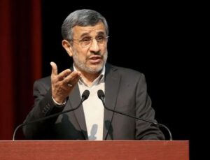 ABD saldırılarında öldüğü iddia edilen Ahmedinejad aylar sonra görüntülendi