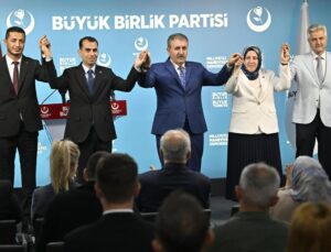 Anahtar Parti’de istifa depremi! Üst düzey kurmaylar Büyük Birlik Partisi’ne geçti