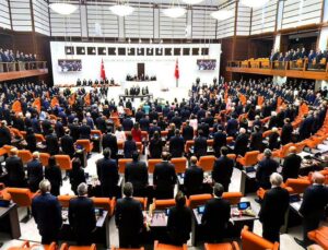 CHP’de büyük çöküş! Meclis’teki parti sıralaması değişti