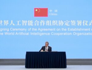 Çin’in Shanghai kentinde 29 ülkenin imzaladığı anlaşmayla Dünya Yapay Zeka İşbirliği Örgütü kuruldu