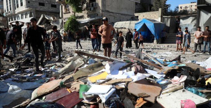 İsrail, Gazze’de Bir Apartmanı Hedef Aldı: 1’i Çocuk 5 Ölü, 10 Yaralı