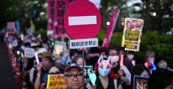 Japon Sivil Toplum Örgütlerinden, Hükümetin Nükleer Enerjili Denizaltılar Edinme Girişimlerine Tepki