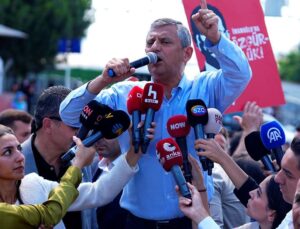 Özgür Özel: Sizi hiç üzmeden yeni bir yol açacağız