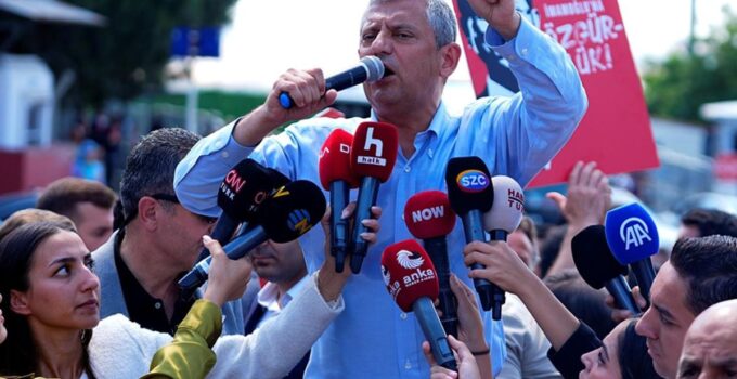 Özgür Özel: Sizi hiç üzmeden yeni bir yol açacağız