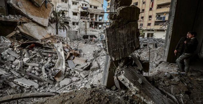 İsrail, Gazze Şeridi’ne hava saldırısı düzenledi: En az 18 ölü