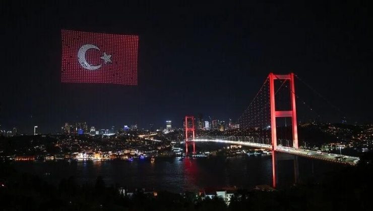 İstanbullular dikkat! 15 Temmuz Şehitler Köprüsü 3 gece trafiğe kapanacak: Saatler ve alternatif yollar açıklandı