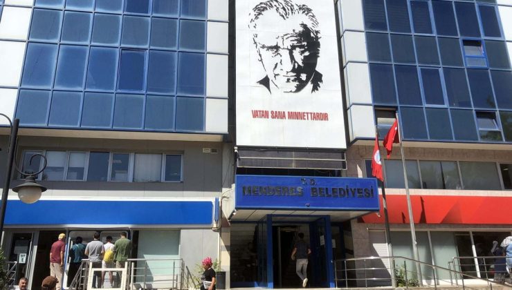 Menderes Belediyesi’ne rüşvet operasyonu: Başkan Çiçek gözaltında