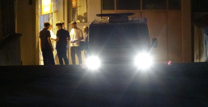 Pres makinesine sıkışan işçi hayatını kaybetti